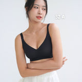 [New - In] Ultra Boost Seamless Push Up Bra In Black - Bra - Push Up & Seamless - Adelais Official