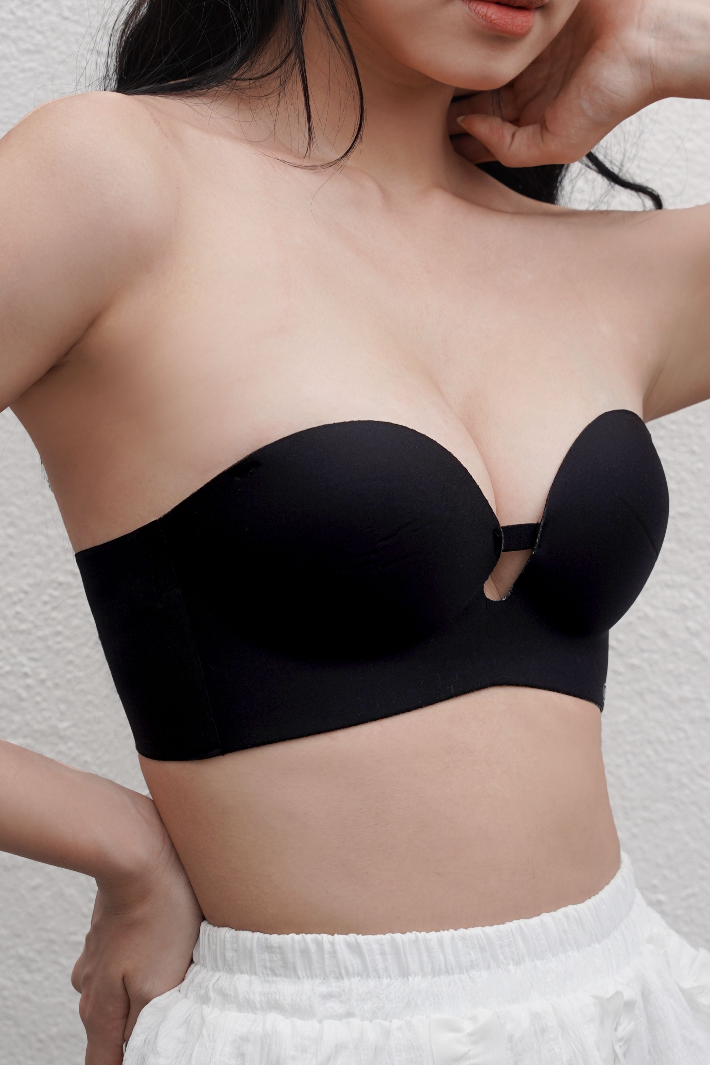 Ultra Softie 2.0 Push Up & Seamless Multi - way Bra In Black - Bra - Strapless (Multi - Way) & Push Up - Adelais Official